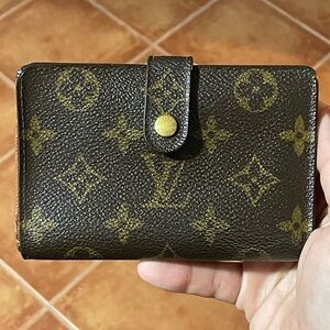 Louis Vuitton Classic Monogram Portefeuille Viennois Bifold Wallet